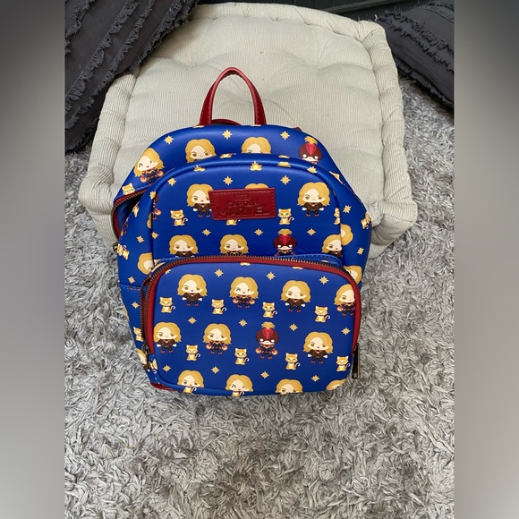 Captain Marvel Mini Backpack - Picture 3 of 3